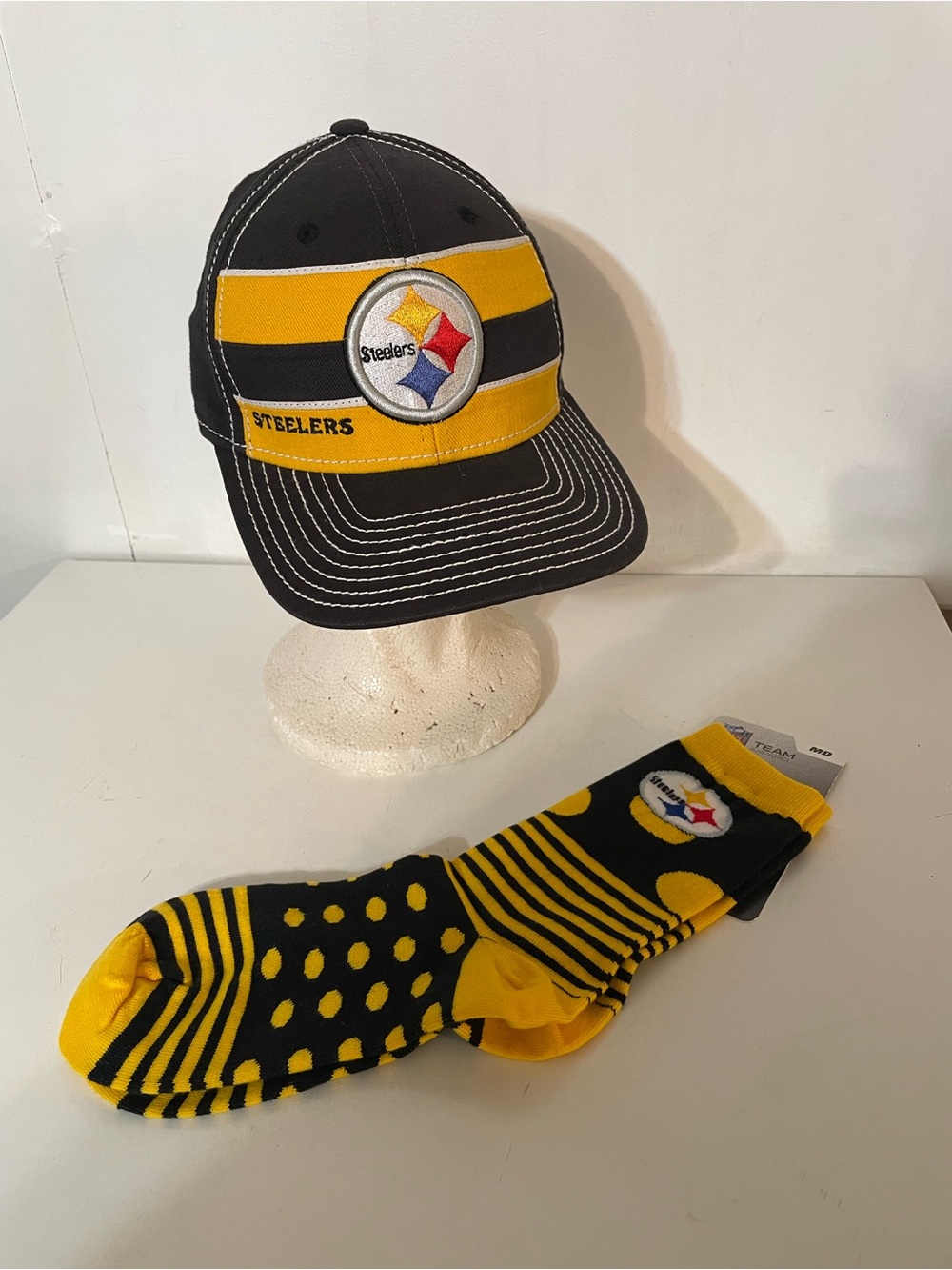 Pittsburgh Steelers Hat and Socks